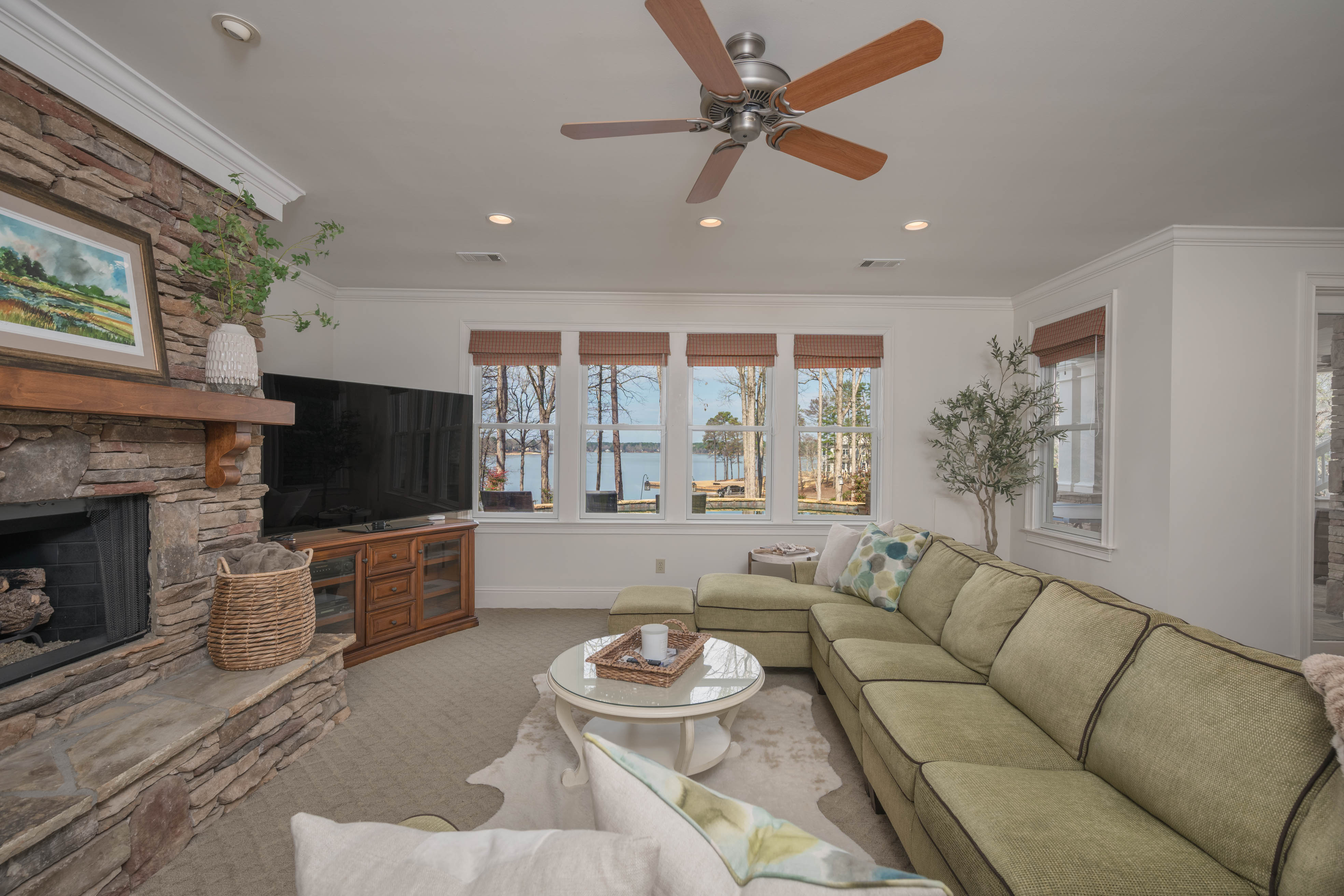 1041 Ruth's Way image 41